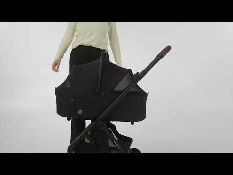 Suitable with Air-Q pet carrycot